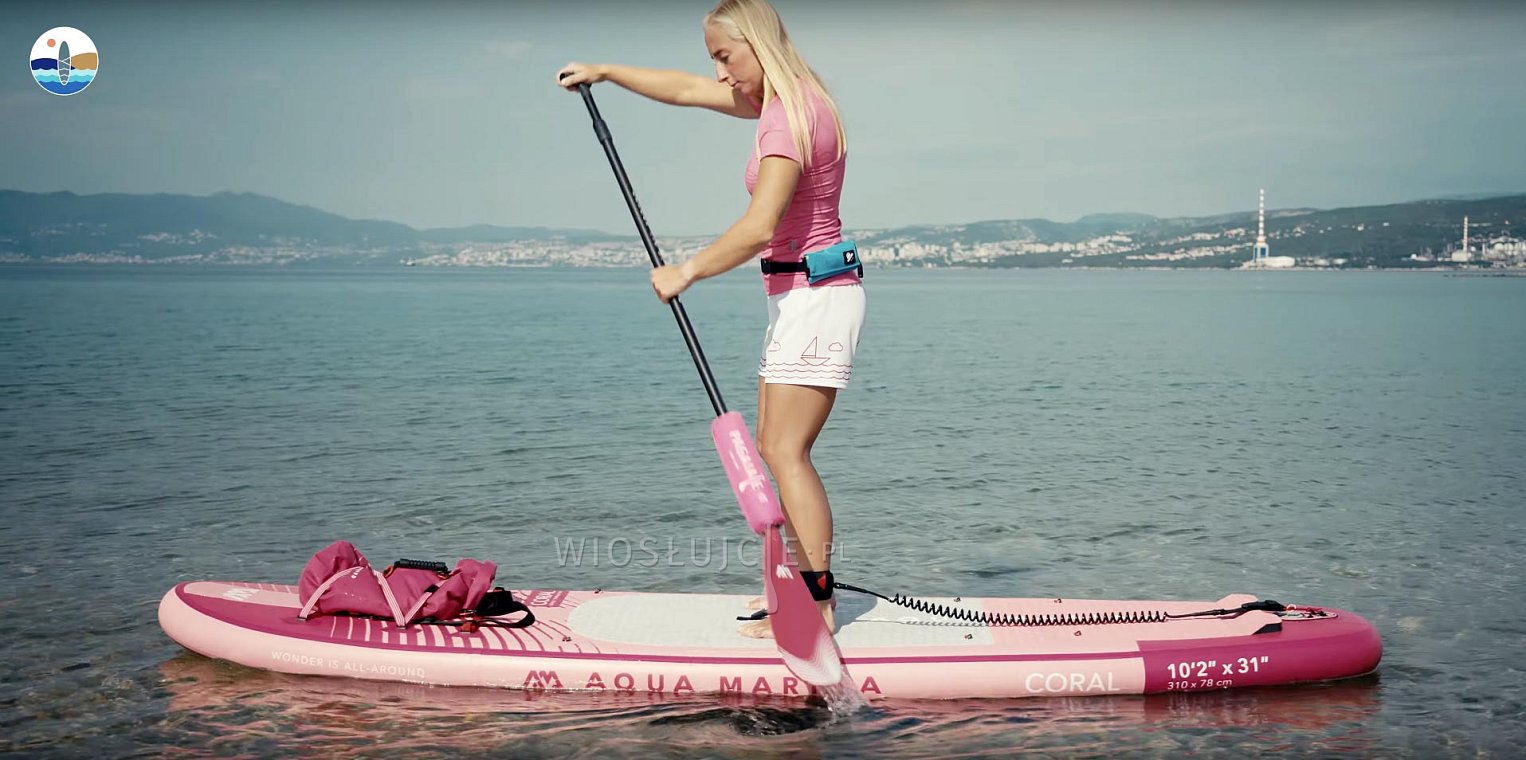 Jak wiosłować na desce SUP - szybki kurs paddleboardingu