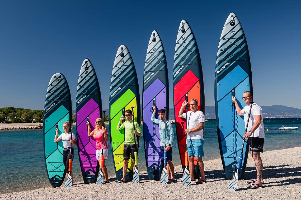 Outfit damski 1 – bordowy – deska SUP GLADIATOR PRO, lycra, COOL klapki