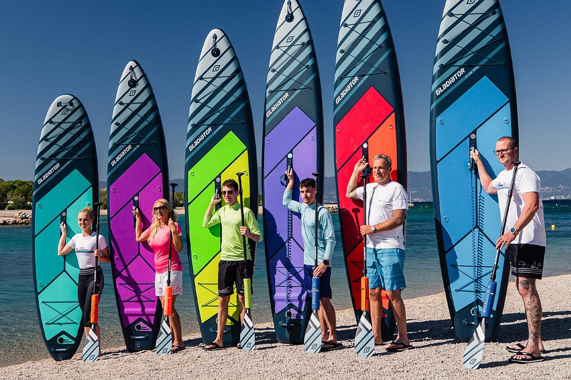 Outfit damski 3 – neonowy zielony – deska SUP GLADIATOR PRO, lycra, COOL klapki