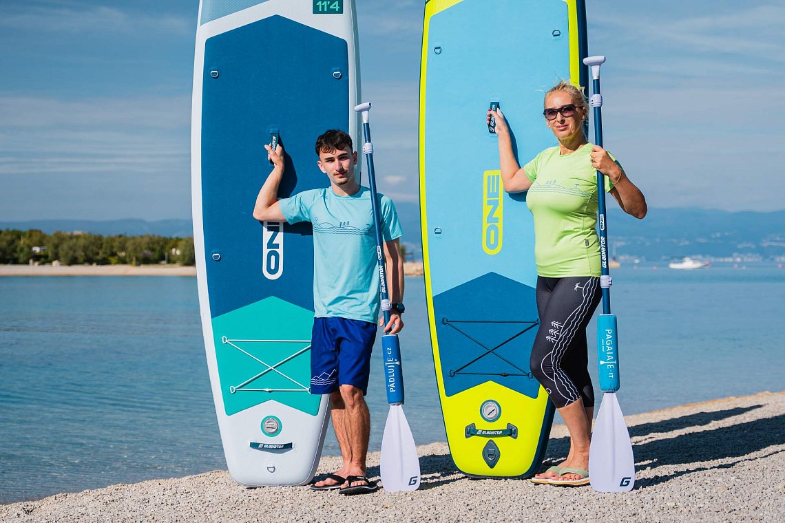 Outfit damski 7 – neonowy zielony – deska SUP GLADIATOR PRO, lycra, COOL klapki