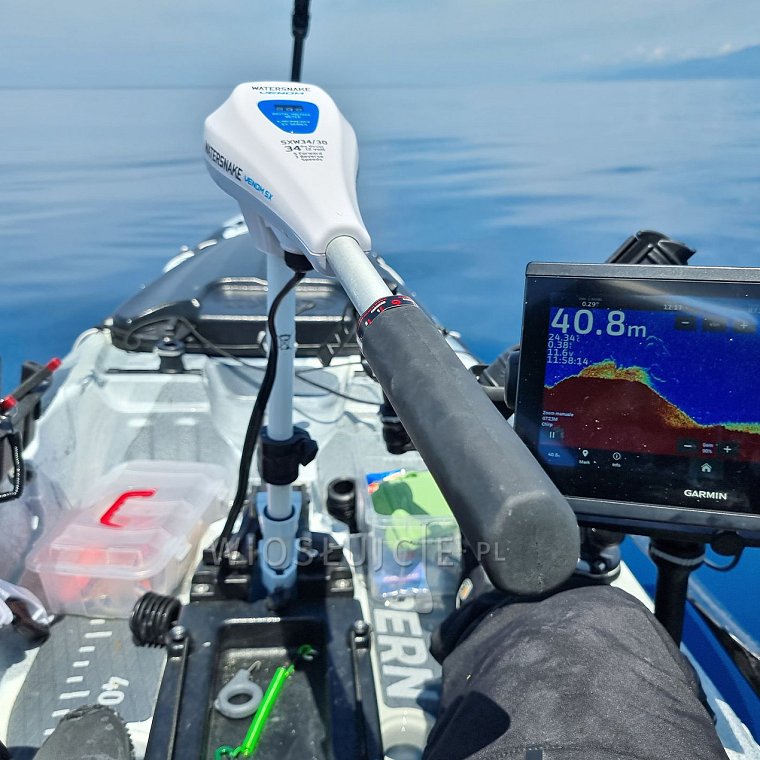 Test silnika WATERSNAKE VENOM 44 na pontonie GLADIATOR B330AD