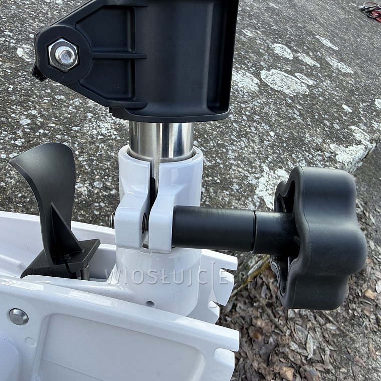 Test silnika WATERSNAKE ADVENCE 70 na pontonie GLADIATOR C370AL