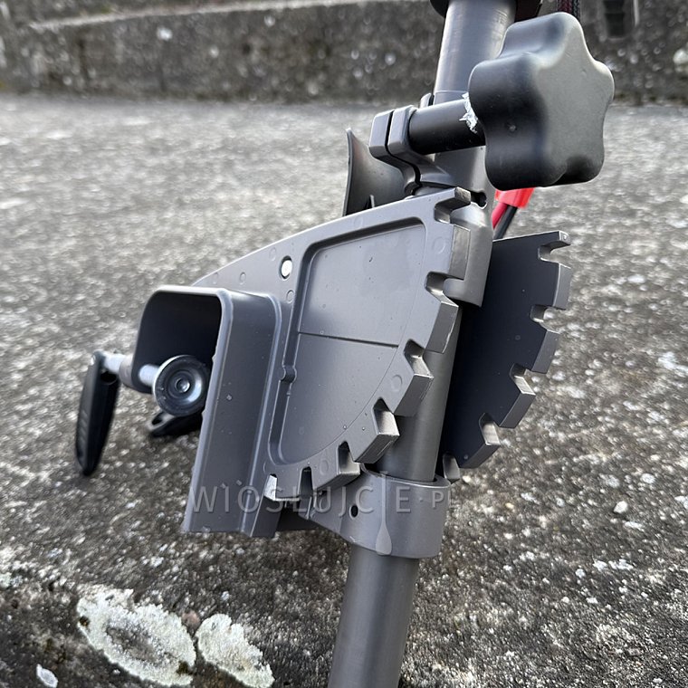 Test silnika WATERSNAKE PRIME 70 na pontonie GLADIATOR B330AD