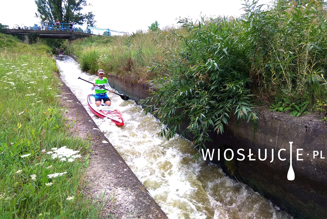 Pierwsze pływanie na desce SUP paddleboard