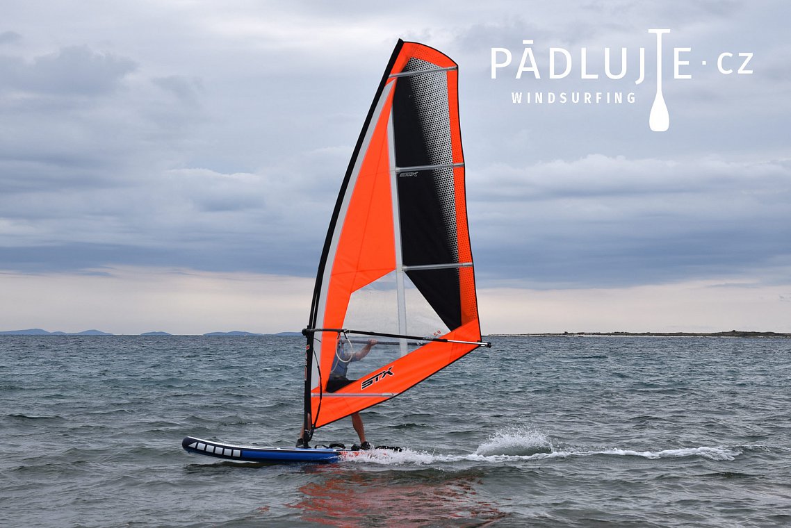 STX WS 280 Freeride nafukovací windsurfing + STX EVOLVE 5,9 m2 skládací plachta
