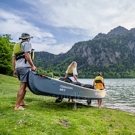 Pompowany kajak AQUA MARINA Tomahawk AIR-C model 2023 - trzyosobowe kanoe