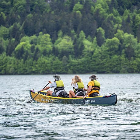 Pompowany kajak AQUA MARINA Tomahawk AIR-C model 2023 - trzyosobowe kanoe