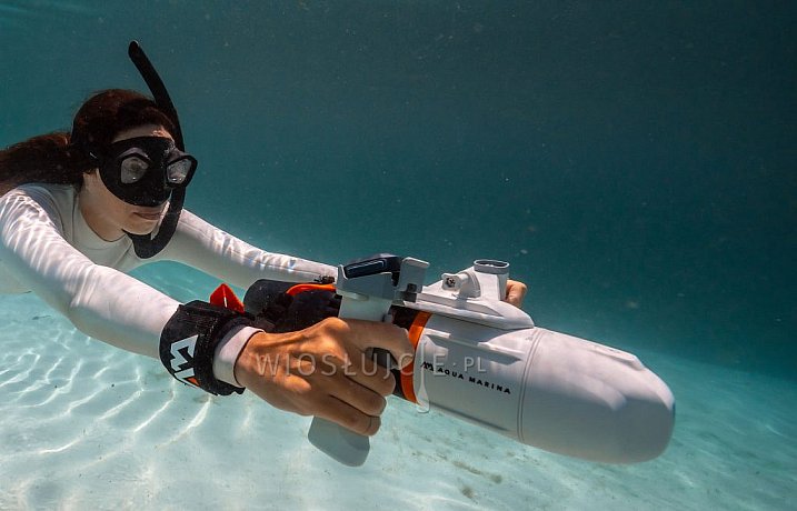 Silnik elektryczny AQUA MARINA BlueDrive X - wielofunkcyjny, do desek SUP, kajaków i nurkowania jako skuter podwodny