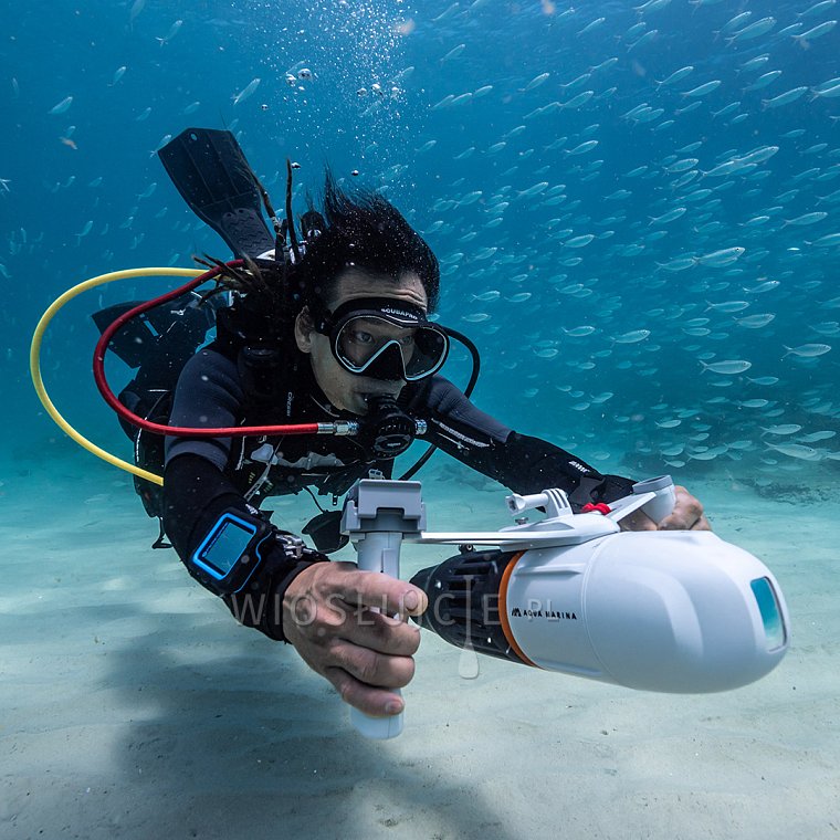 Silnik elektryczny AQUA MARINA BlueDrive X PRO - wielofunkcyjny, do desek SUP, kajaków i nurkowania jako skuter podwodny