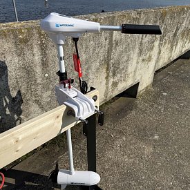 Zaburtowy silnik elektryczny WATERSNAKE VENOM SXW 44/36 12 V