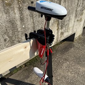 Zaburtowy silnik elektryczny WATERSNAKE ASP T24 SW 12 V