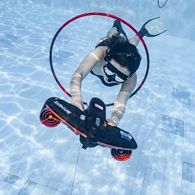 Elektryczny skuter podwodny SUBLUE NAVBOW RED